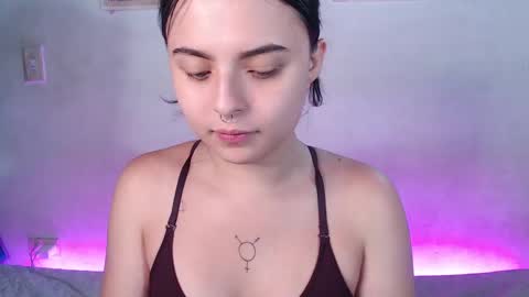 Elizabeth Taylor online show from 02.24.25