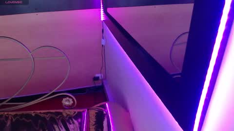 elizabeth_williamss online show from 09.23.25