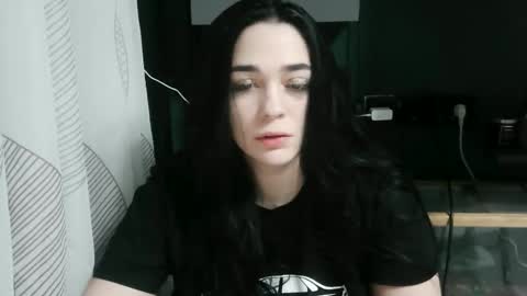 Snapshot of elizabeth_xi chatting on 10.08.25 elizabeth_xi online show from 10.08.25