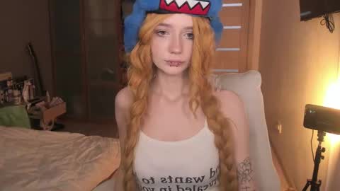 Snapshot of elizabethbritanny chatting on 03.01.26 Adele online show from 03.01.26