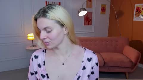 elizabethmad online show from 10.03.25