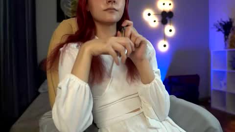 Snapshot of elizabethmilller_ chatting on 10.05.25 Elizabet online show from 10.05.25