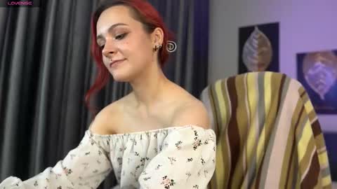 Snapshot of elizabethmilller_ chatting on 10.07.25 Elizabet online show from 10.07.25