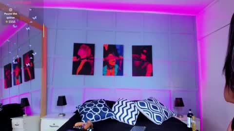  Elizabeth online show from 12.15.25