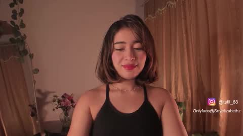 Snapshot of elizabethz chatting on 10.05.25 Tuli online show from 10.05.25