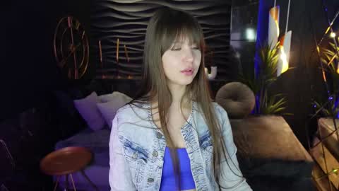 Snapshot of elizamild chatting on 01.31.25 Eliza online show from 01.31.25