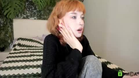 Snapshot of elizanik chatting on 09.20.25 Eliza online show from 09.20.25