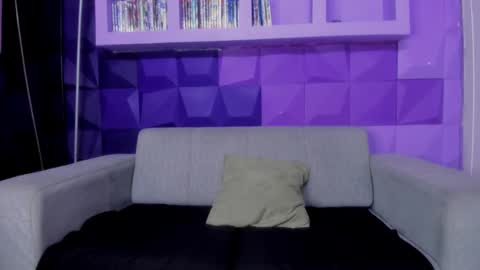 Snapshot of elizbeth_777 chatting on 01.11.25 elizbeth_777 online show from 01.11.25