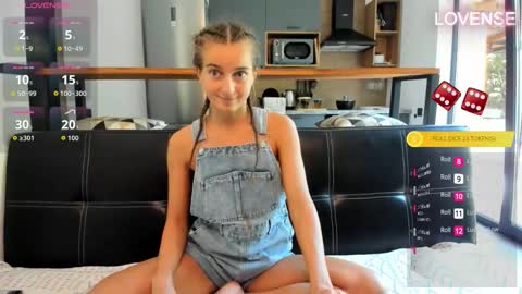 Eliz                               online show from 09.30.25