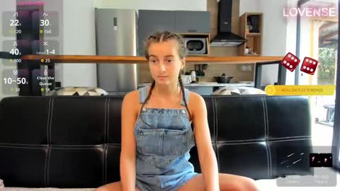 Eliz                               online show from 10.16.25