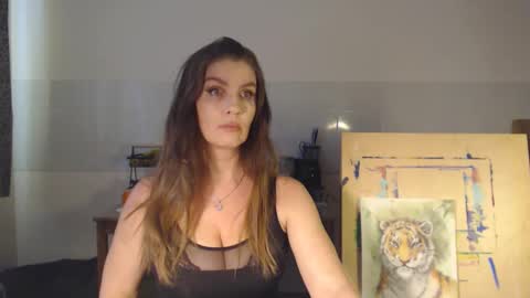 Snapshot of elizzo chatting on 03.11.25 Eliekind online show from 03.11.25