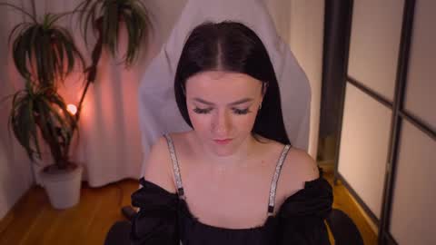 elizzza_ online show from 01.25.25