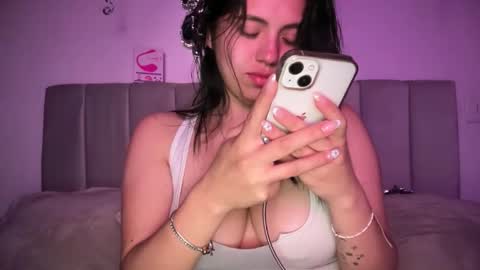 Ella  online show from 12.04.25