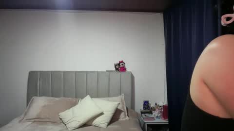 Ella  online show from 04.23.26