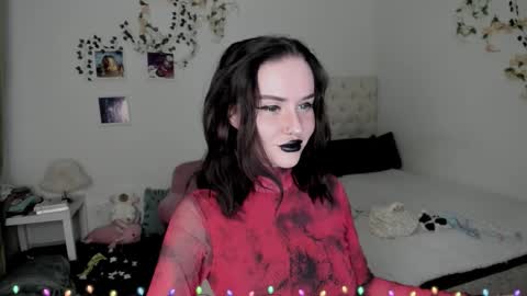 ELLA online show from 12.21.25