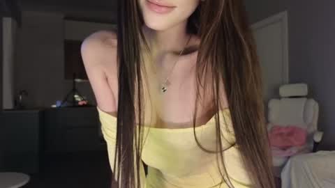 Lee online show from 02.05.26