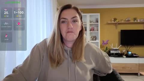 Ella  Max online show from 11.04.25