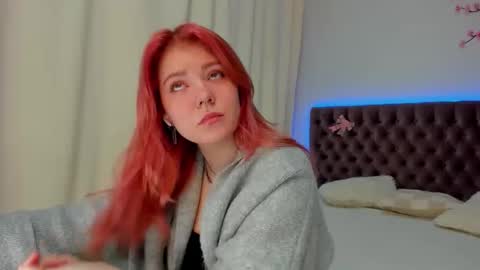 Ella Mayers online show from 10.04.25