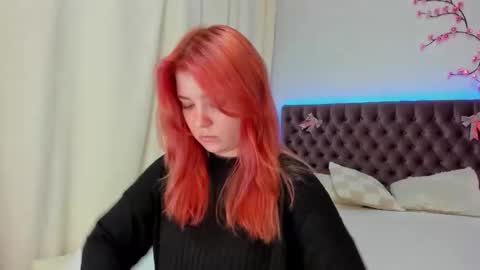 Ella Mayers online show from 10.05.25