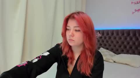 Ella Mayers online show from 10.25.25