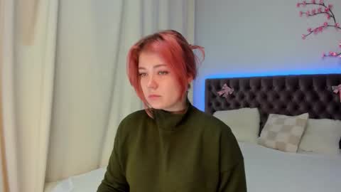 Ella Mayers online show from 11.01.25