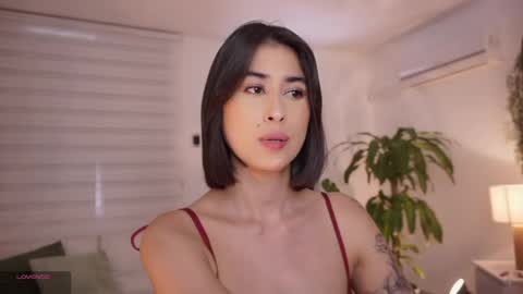 ELLA OWEN online show from 05.22.26