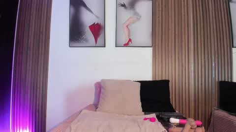 ella rouse online show from 01.05.26