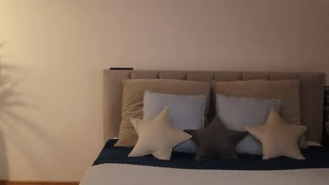 Ella online show from 02.09.25