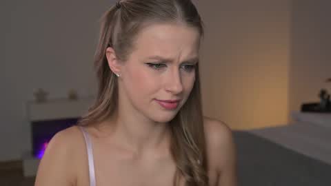 Ella online show from 02.01.26