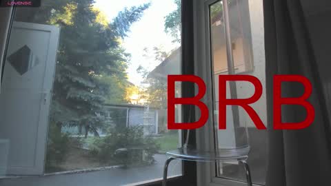 ella_vee online show from 09.21.25