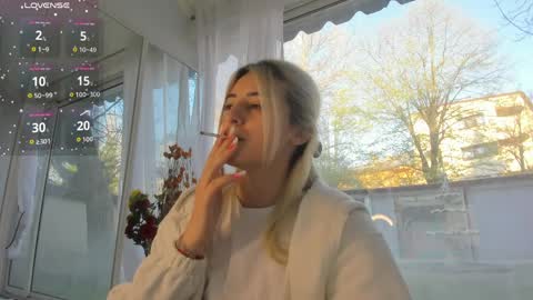 ella_vee online show from 04.07.26