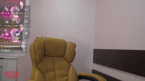 Ella online show from 04.16.26