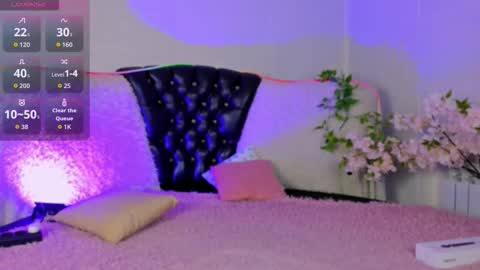 Ella online show from 10.22.25