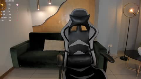 EllaClark online show from 01.11.25