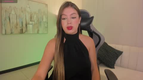 EllaClark online show from 03.07.25