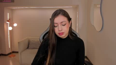 EllaClark online show from 09.15.25