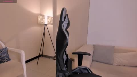 EllaClark online show from 09.24.25