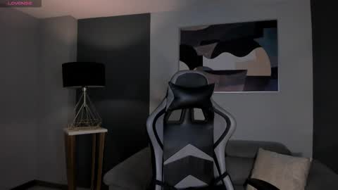 EllaClark online show from 09.28.25