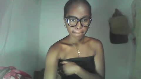 Snapshot of ellah245 chatting on 02.15.26 ellah245 online show from 02.15.26