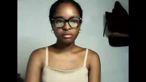 Snapshot of ellah245 chatting on 02.24.26 ellah245 online show from 02.24.26