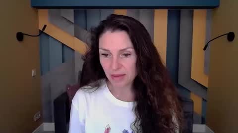 EllaLongs online show from 10.04.25