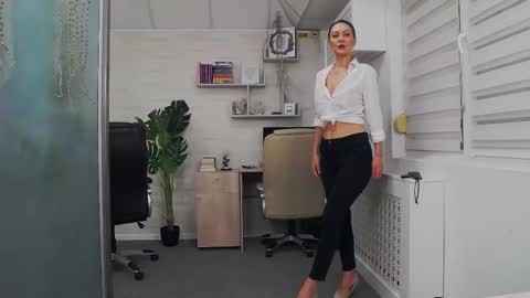            online show from 11.28.25