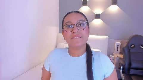 Ella online show from 12.23.24