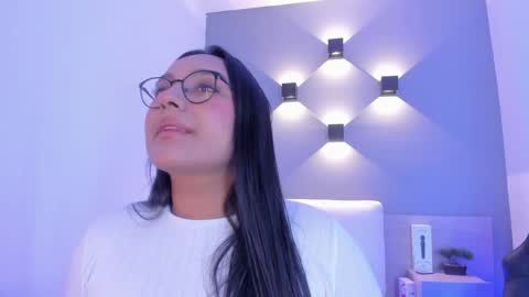 Ella online show from 12.27.24