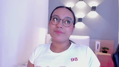 Ella online show from 12.28.24