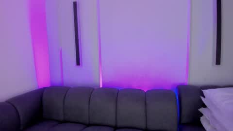 Ella online show from 11.12.25