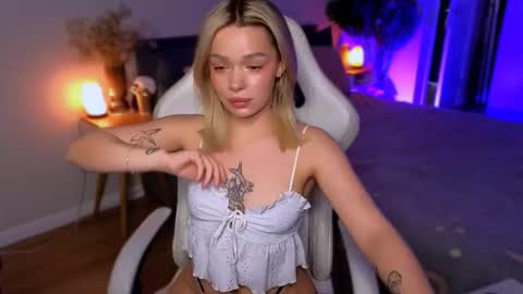 Ella online show from 01.18.26