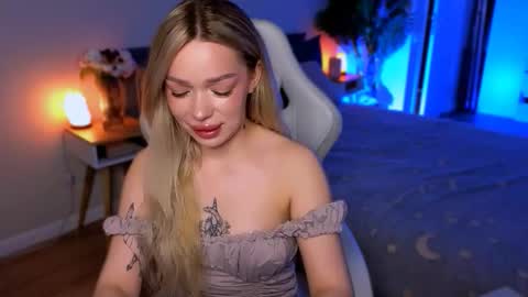 Ella online show from 02.12.26