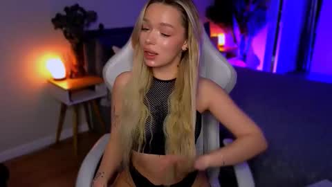 Ella online show from 03.20.26