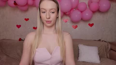 Snapshot of elldiana chatting on 02.17.26 elldiana online show from 02.17.26